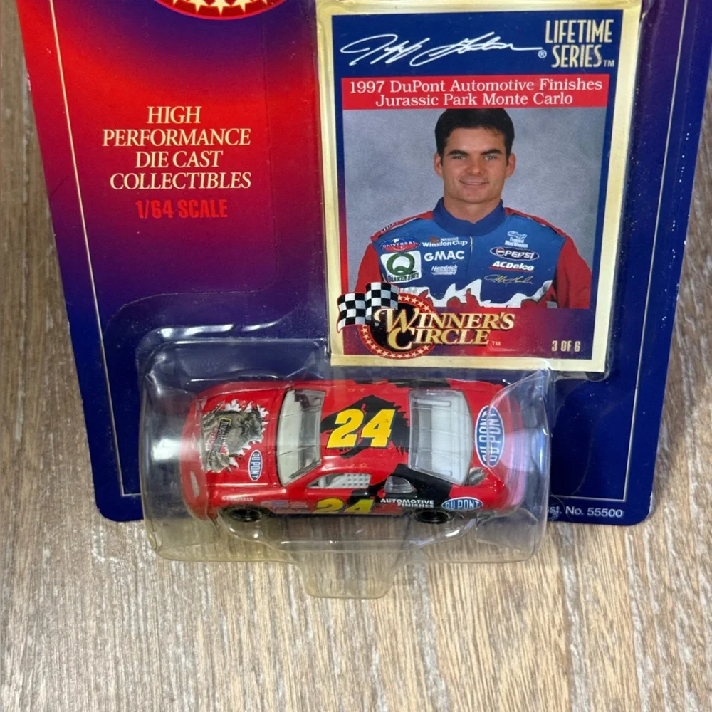 Winner's Circle 1997 Jeff Gordon Dupont Jurassic Park Monte Carlo Die-Cast Car